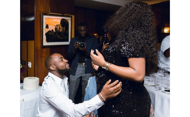 Davido proposing to a pregnant Chioma with her baby bump