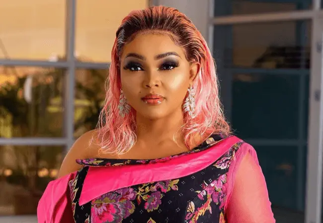 Just before valentine's day, Mercy Aigbe targets deadbeat fathers and domestic violence in new vlog| Watch on Sidomex