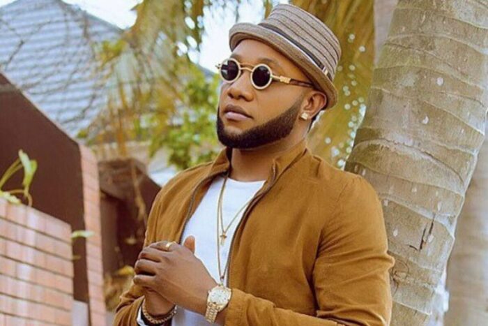 Singer, Kcee is introducing his son, King Kwemtochukwu to the world