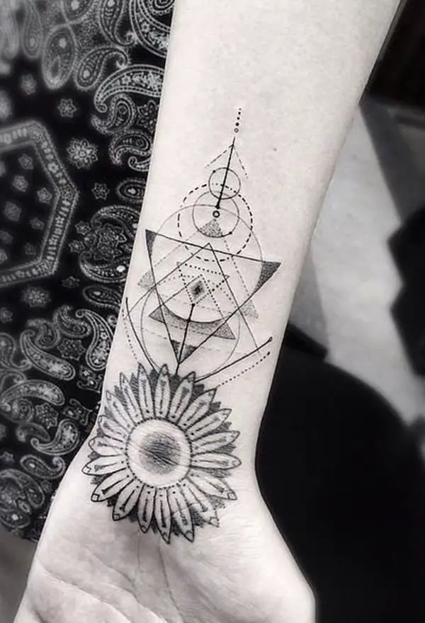 An example of a geometric tattoo