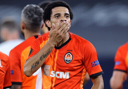 Shakhtar Donetsk are through to the semi-final after trashing FC Basel 4-1