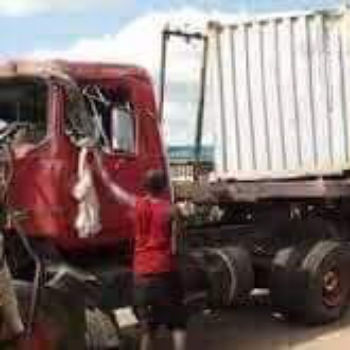 Oshiomhole escapes death as trailer crashes into convoy