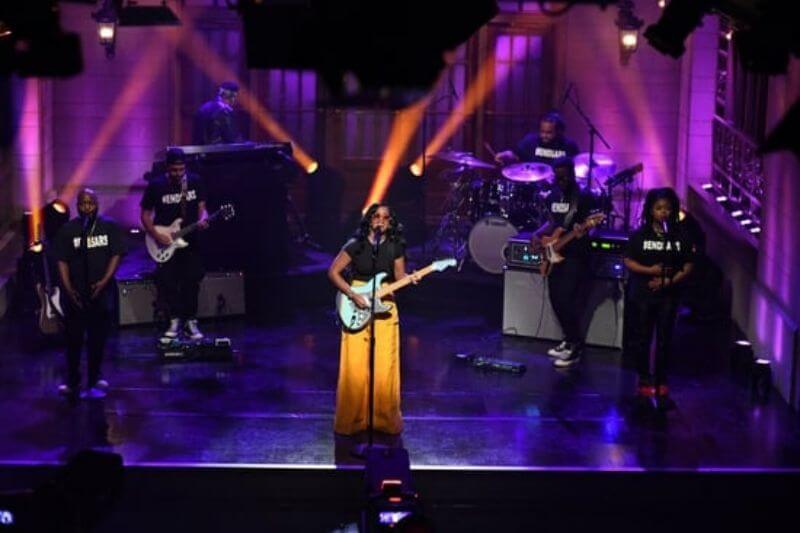 American singer, H.E.R amplifies #EndSARS on Saturday Night Live