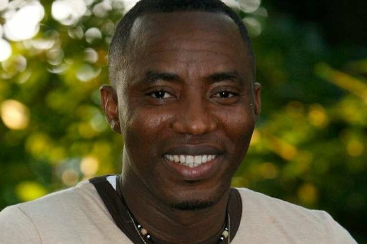 #FreeSowore trends as activists in Abuja are reportedly arrested on new year's eve