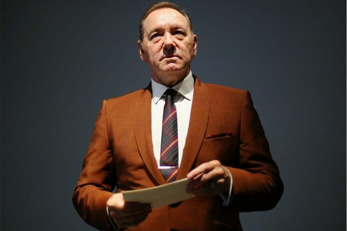 Kevin Spacey returns to acting as a detective in Franco Nero film L'uomo che disegnò Dio