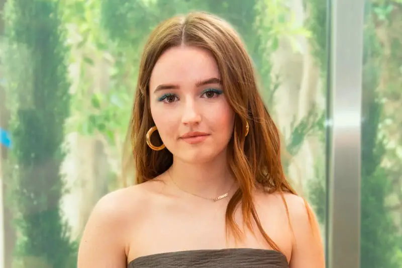 Kaitlyn Dever biography: Outside In, All Summers End, Movies and TV