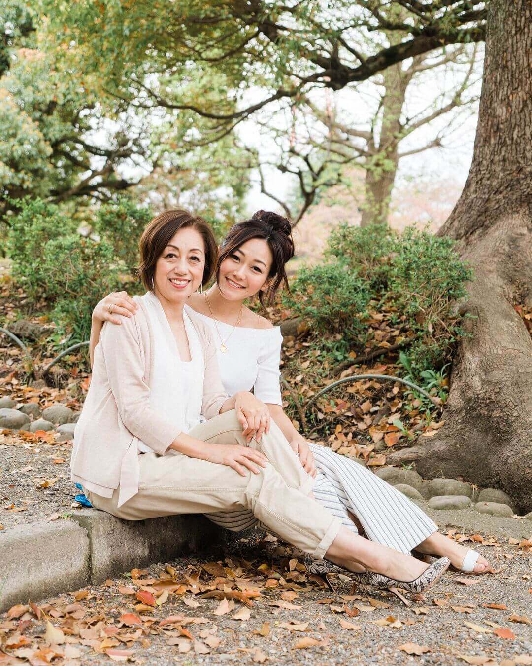 Karen Fukuhara and her mother in a park