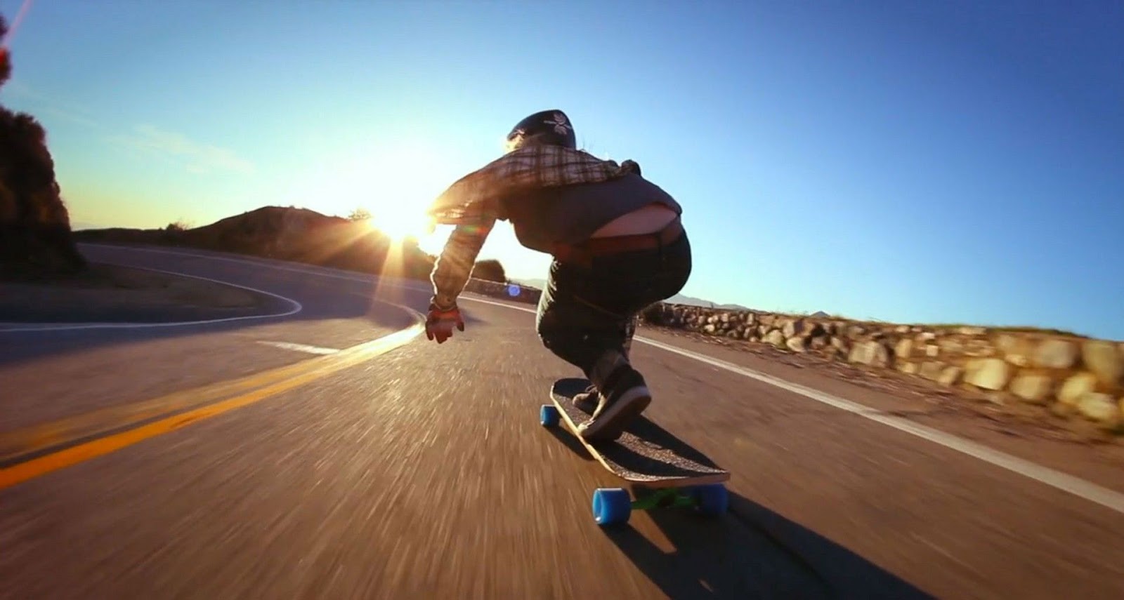 Carving is the primary discipline in skateboarding