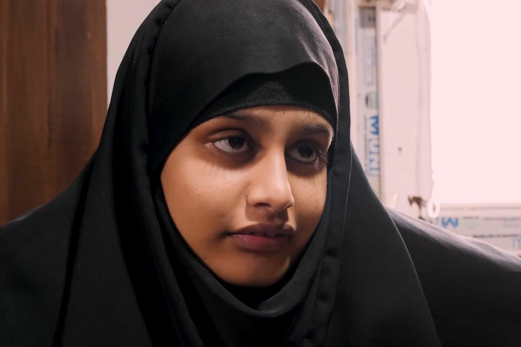 Shamima Begum: ISIS bride begs for forgiveness to return home