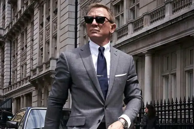 Daniel Craig confirms quitting James Bond, read speech here