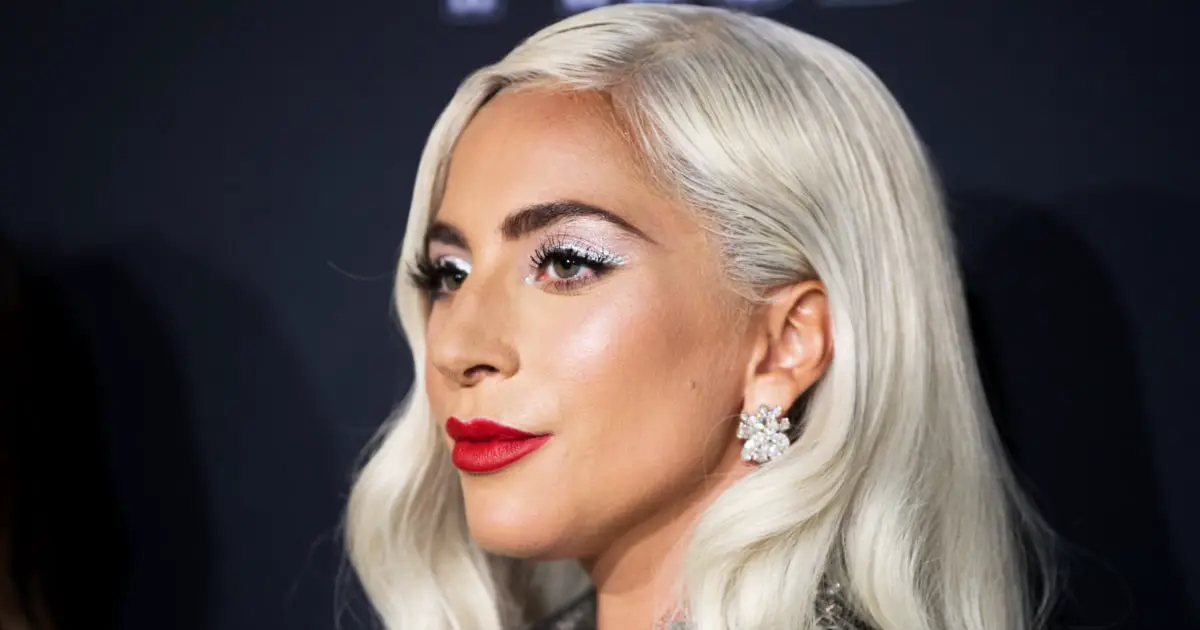 Lady Gaga - 10 celebrities that struggle with depression and suicide