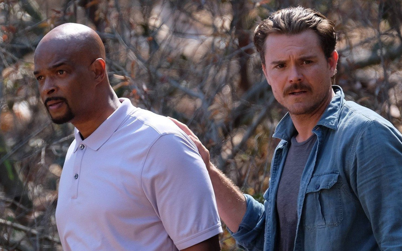 Clayne Crawford and Damon Wayans on set of Lethal Weapon