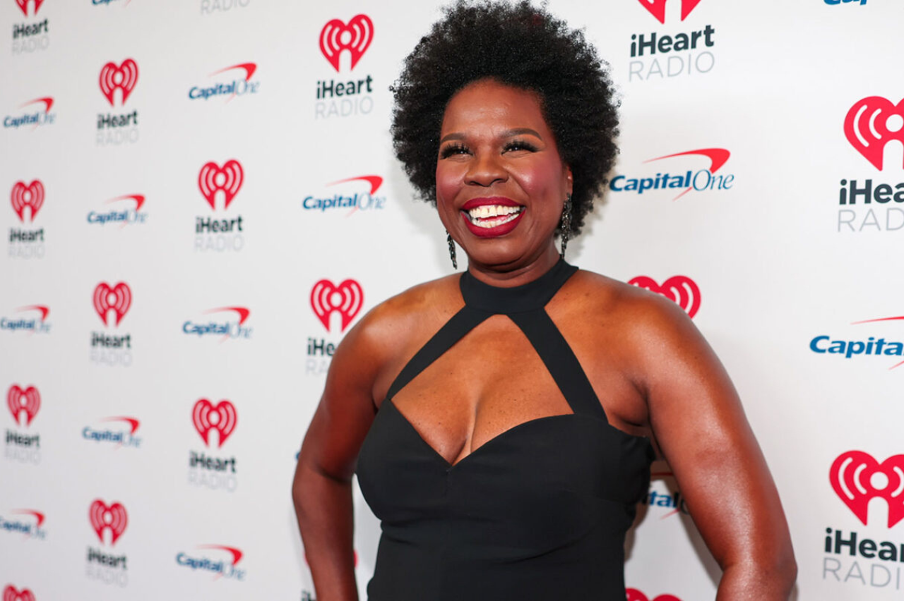top 10 black comedians alive in America: Leslie Jones