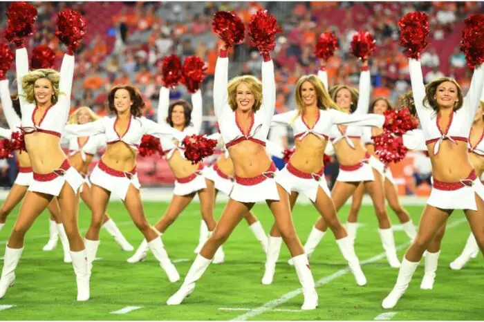 sexy cheerleaders